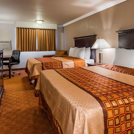Hotel Lompoc Zewnętrze zdjęcie